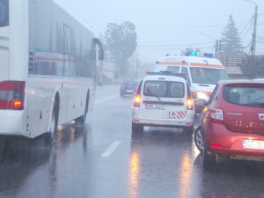 Accident rutier în Valu: o femeie a fost rănită